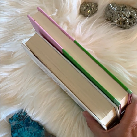 SALE!! Sophie Kinsella set of two - Picture 3 of 6